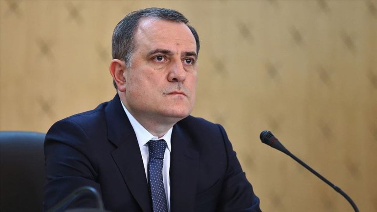 Azerbaycan Dışişleri Bakanı Bayramov: Ermenistan barışa ilgi duyuyorsa attığı adımları gözden geçirmeli