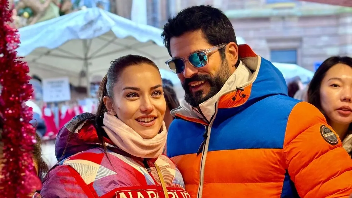 Gözde çiftimizden aile saadeti pozları! Burak Özçivit ve Fahriye Evcen’den eğlenceli tatil paylaşımları!