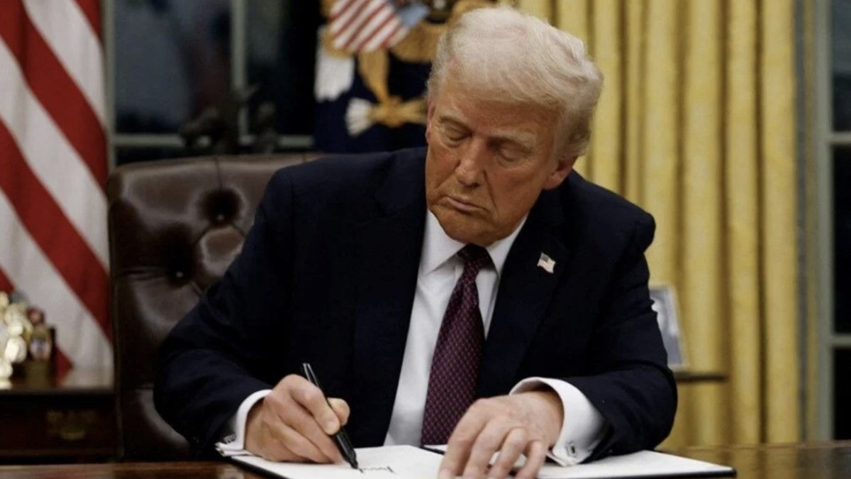 Donald Trump göreve hızlı başladı: İlk saatlerde kararname fırtınası
